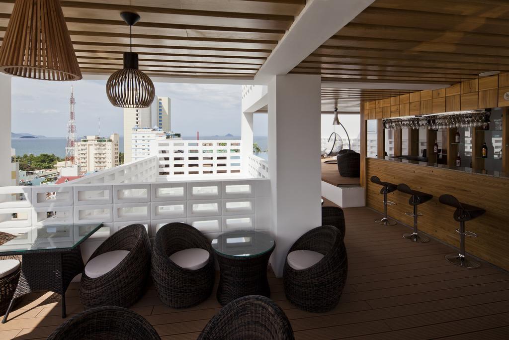 Holiday Hotel На Транг Екстериор снимка